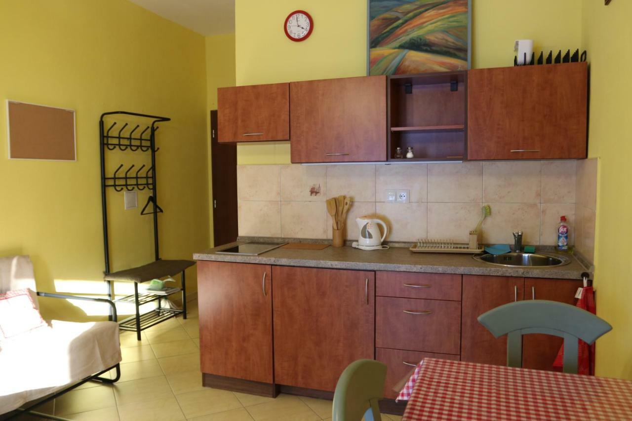 Apartman Beta Podhajska Bagian luar foto